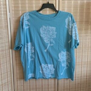 We The Free Blue Floral Short Sleeve Tee Tag Still On Size Medium